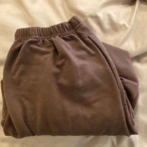 BROWN SWEATS